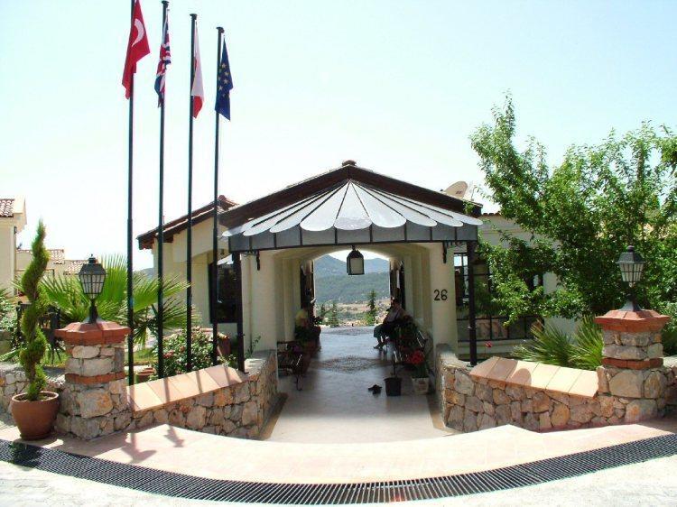 Artemisia Royal Park Club Hotel Олудениз Екстериор снимка