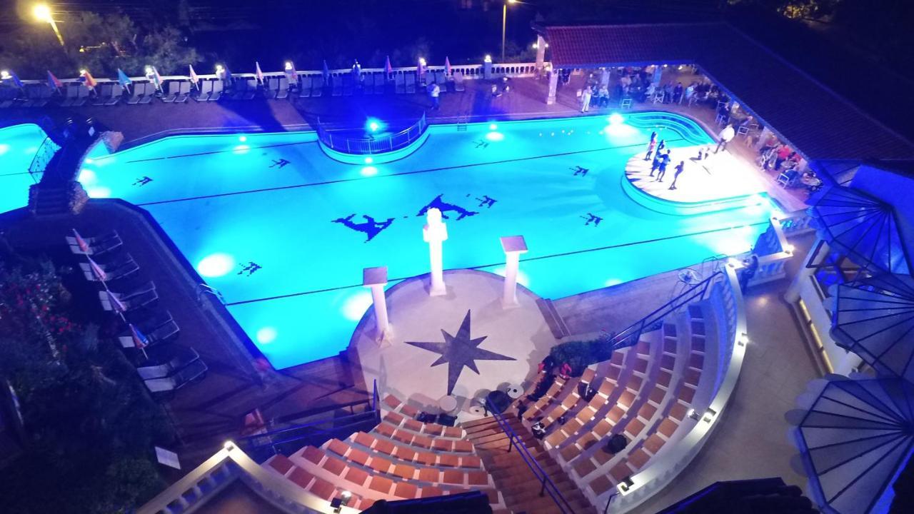 Artemisia Royal Park Club Hotel Олудениз Екстериор снимка