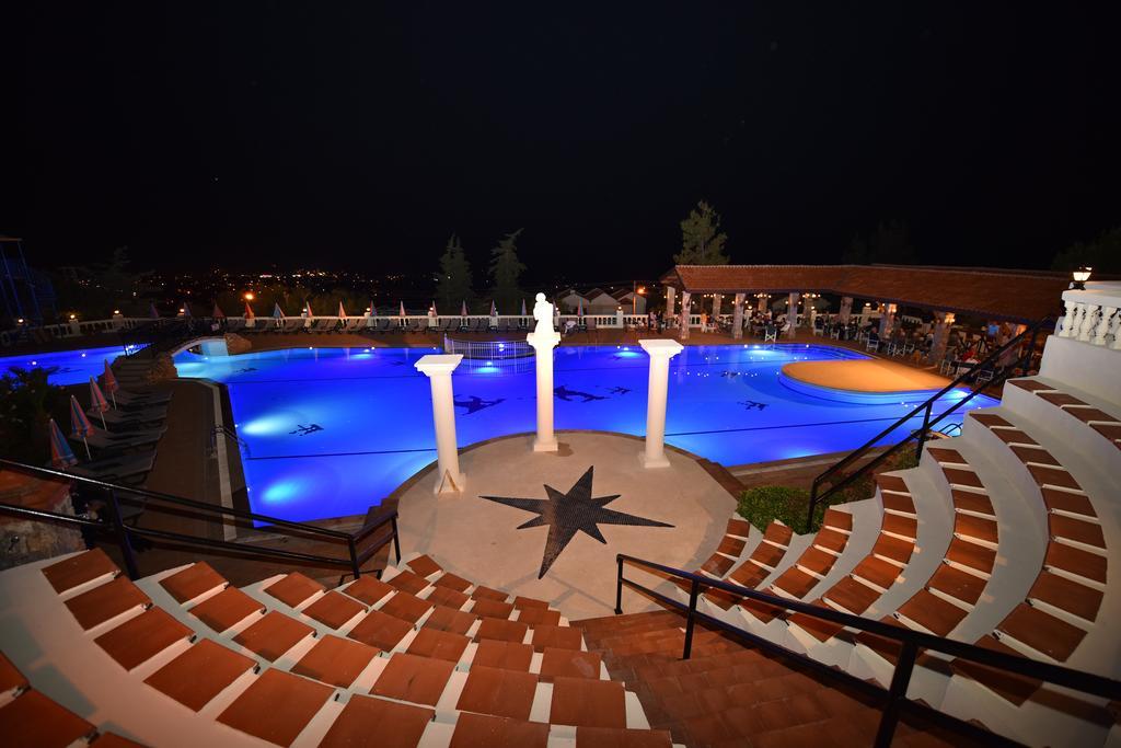 Artemisia Royal Park Club Hotel Олудениз Екстериор снимка