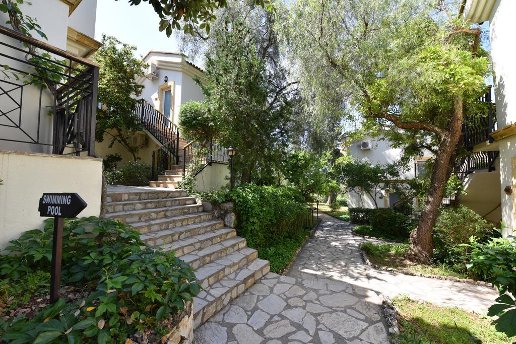 Artemisia Royal Park Club Hotel Олудениз Екстериор снимка